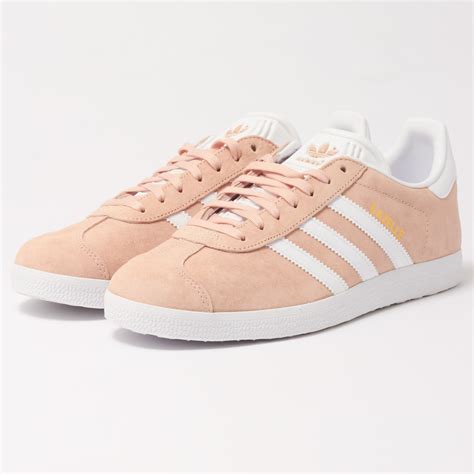 light pink adidas gazelle women